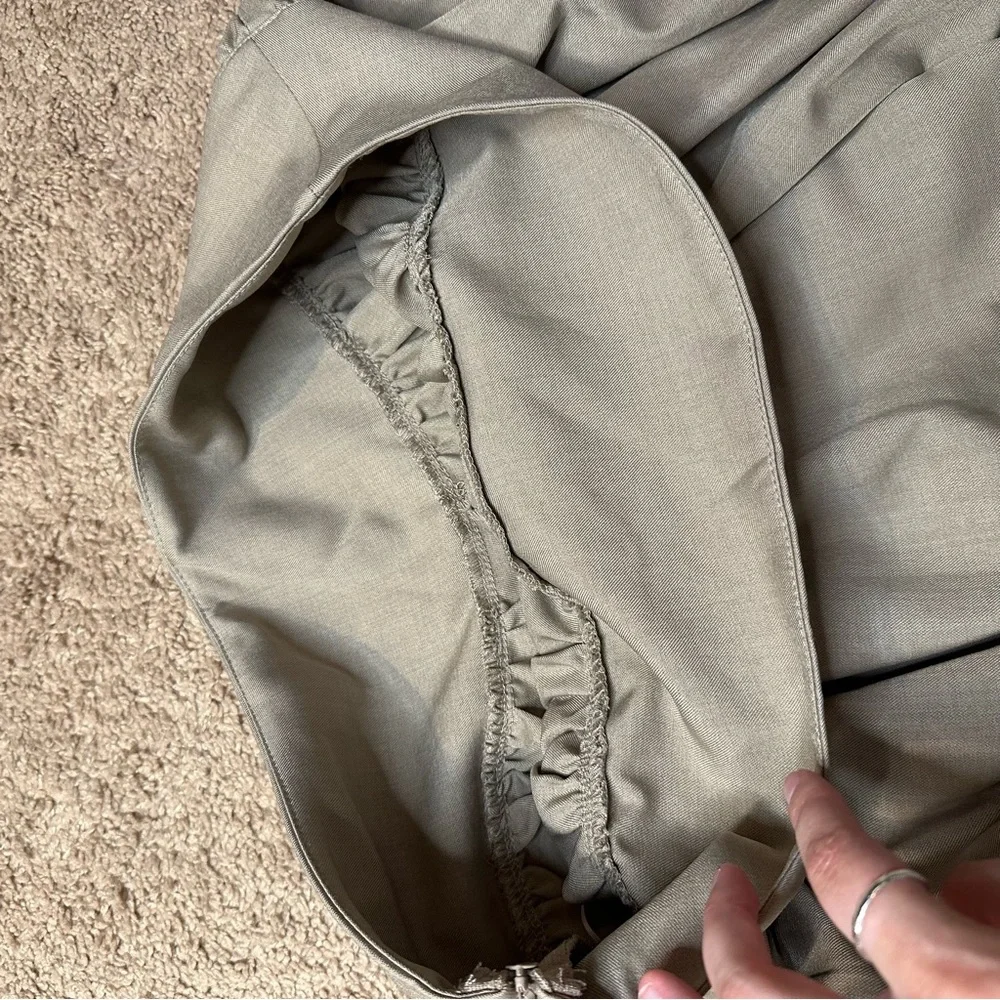 LIKE NEW Free People Flowy Pants - Picture 7 of 7